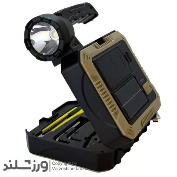چراغ اضطراری و جعبه ابزار